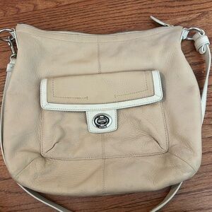 Coach Vintage Beige Leather Shoulder Bag